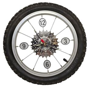 Vintage Tire‎ Wall Clock Battery Operated Man Cave Workshop Mechanic 13"